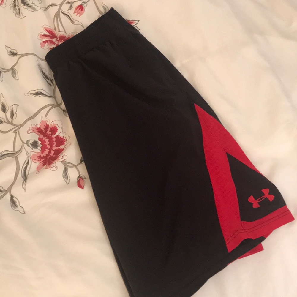 UnderArmour Basketball Shorts (Red/Black)